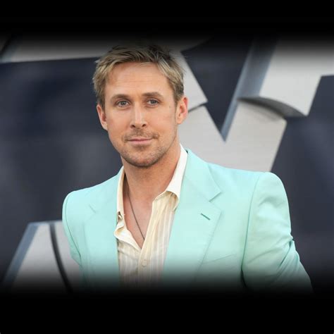how old is ryan gosling now